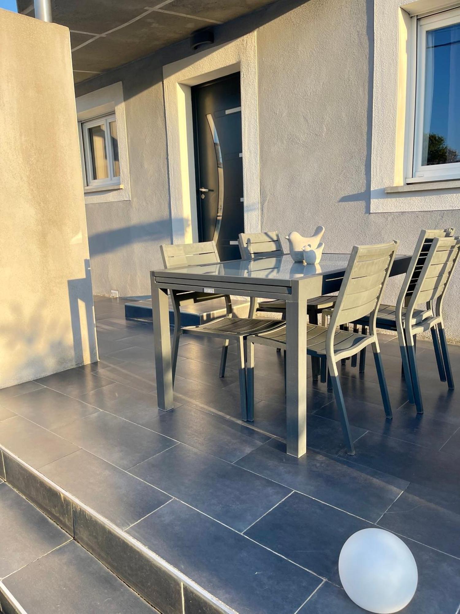 L'Oliveras Pezens Exteriör bild